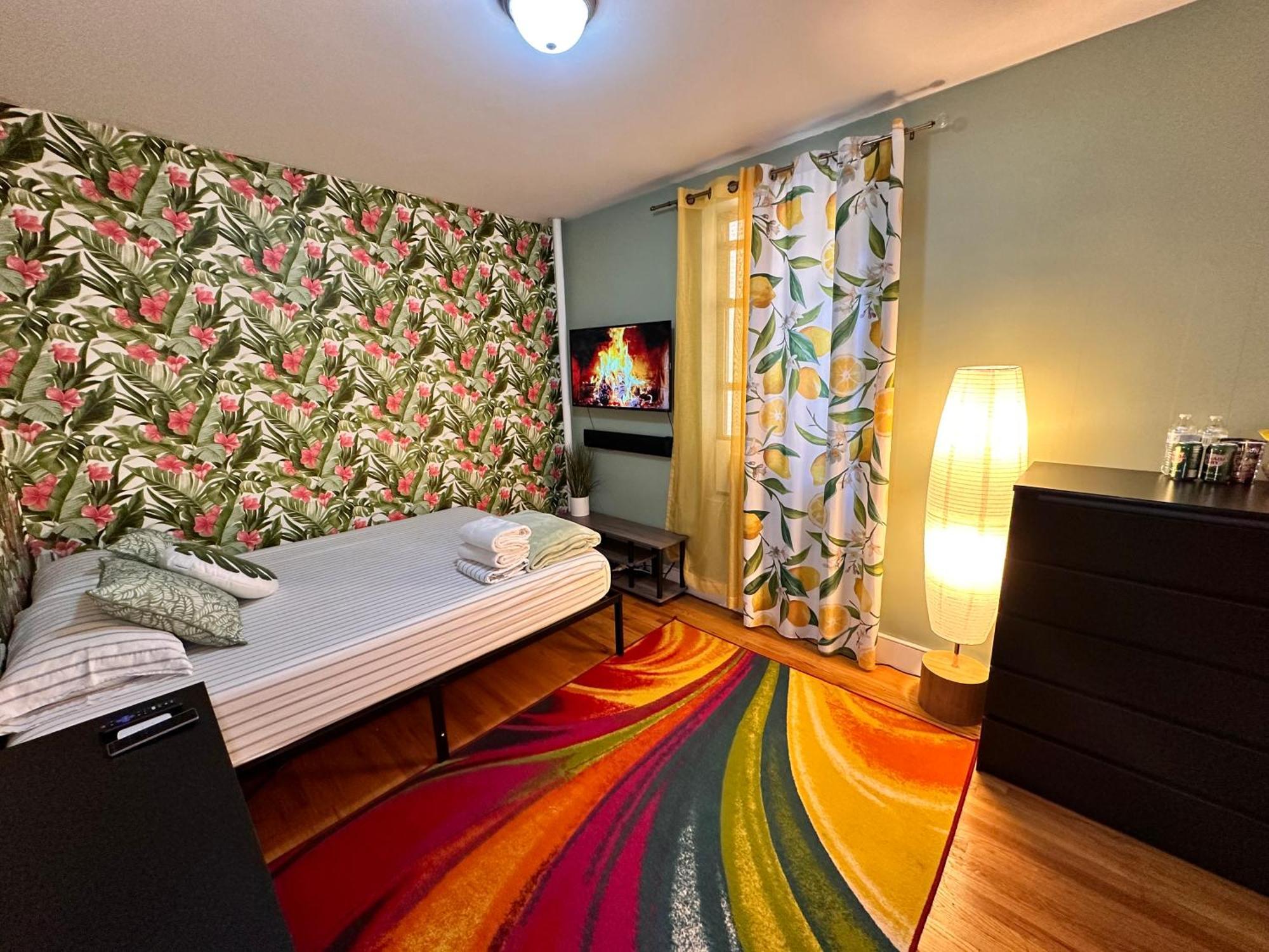 Tropical Comfort Room In Harlem Cozy Stay With Snacks & Style Nowy Jork Zewnętrze zdjęcie