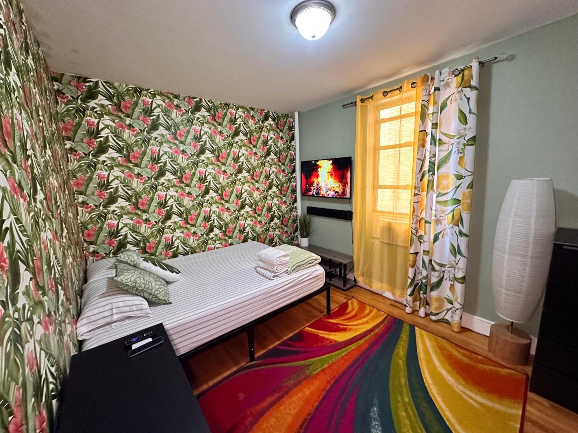 Tropical Comfort Room In Harlem Cozy Stay With Snacks & Style Nowy Jork Zewnętrze zdjęcie